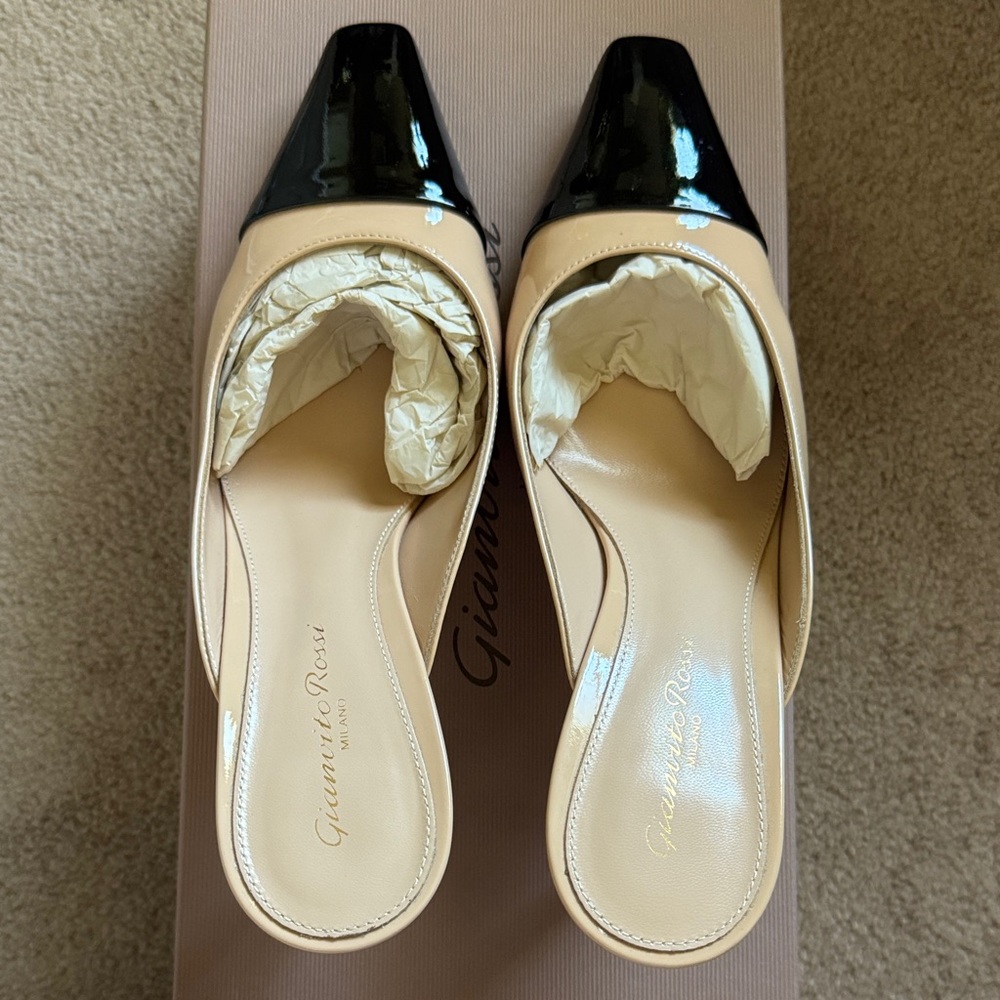 Gianvito Rossi Black and Tan Mules